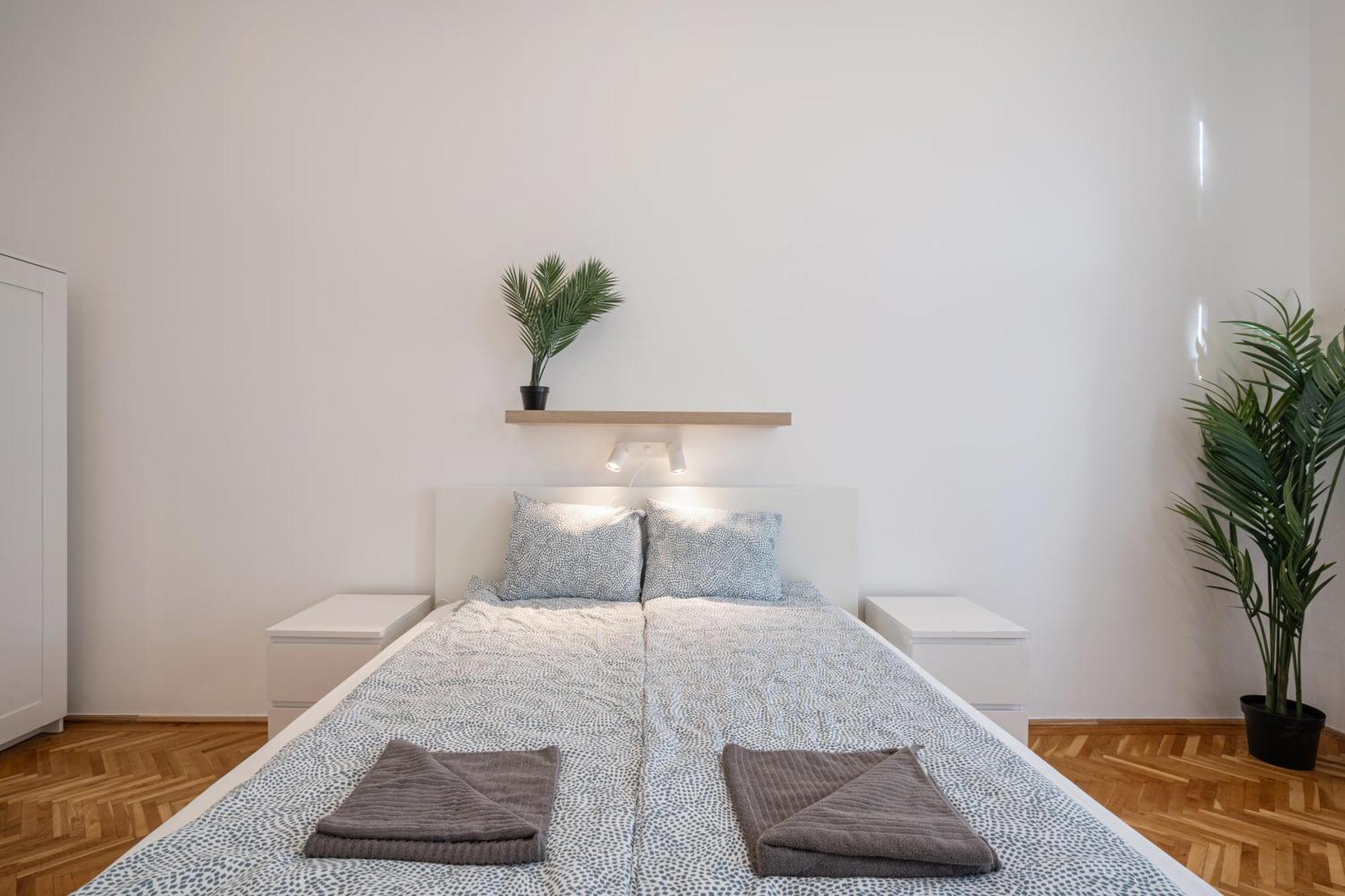 Luxurious Downtown Family Suite Budapest Eksteriør bilde